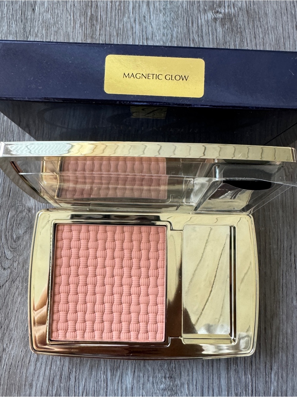 Estee Lauder The Sculpting Blush Magnetic Glow 7g